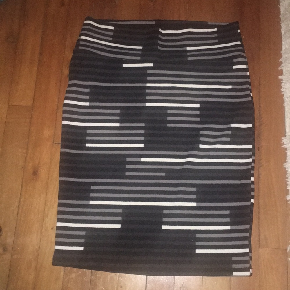 Lularoe skirt